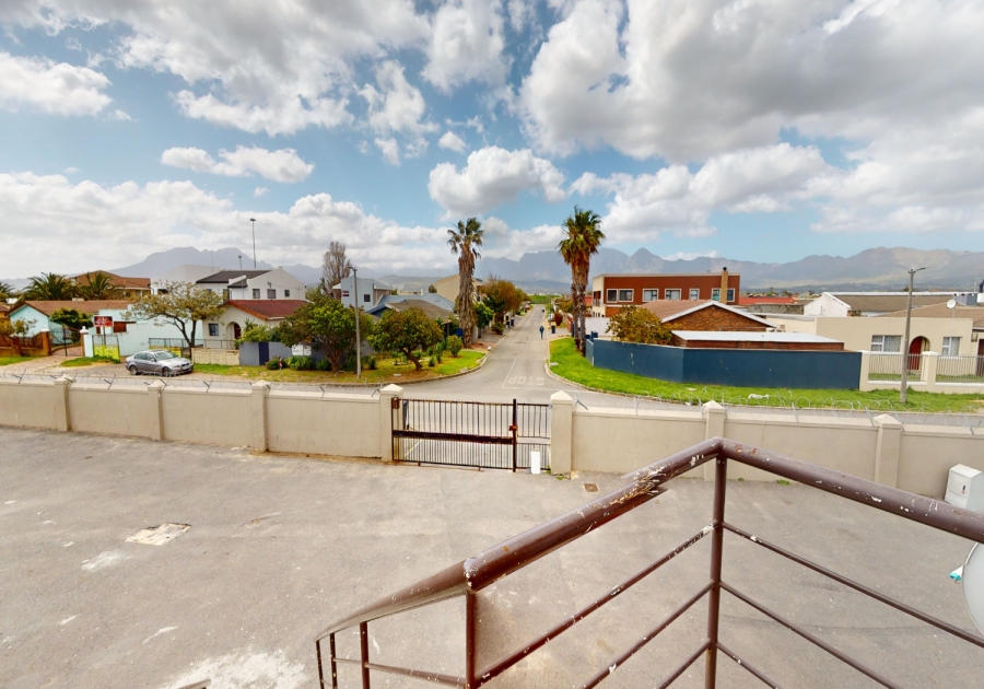 2 Bedroom Property for Sale in Southfork Western Cape